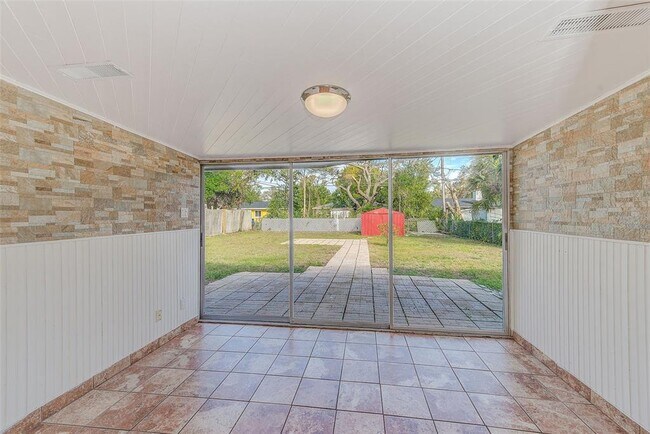 Building Photo - 1668 Cleveland St