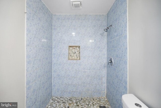 Building Photo - 2696 Seville Cir