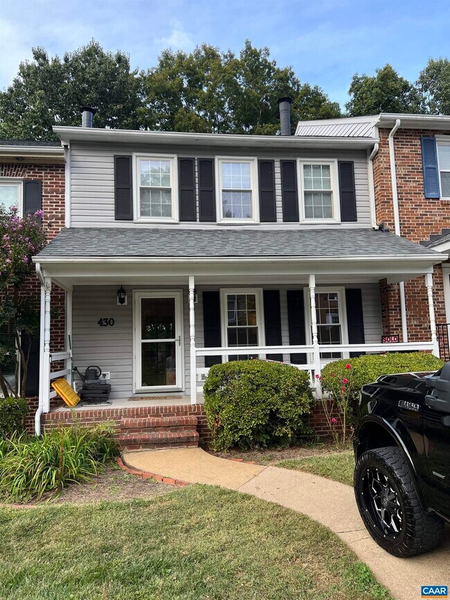 Primary Photo - 430 Wynridge Dr
