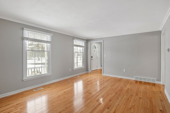 Building Photo - 8244 Daisy Field Path