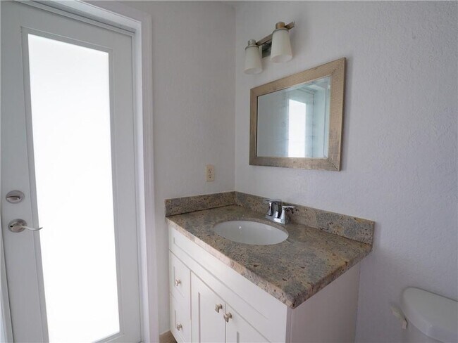 Building Photo - 5332 NW 29th Ct