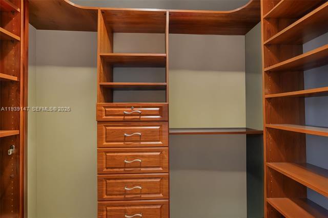 Building Photo - 1541 Brickell Ave