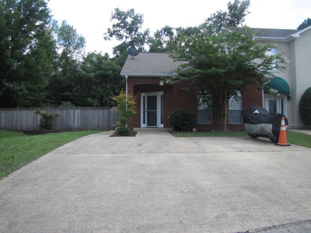 Building Photo - 401 Cambrian Ridge Dr