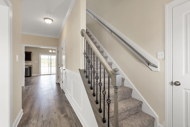 Building Photo - 463 Worsley Wy