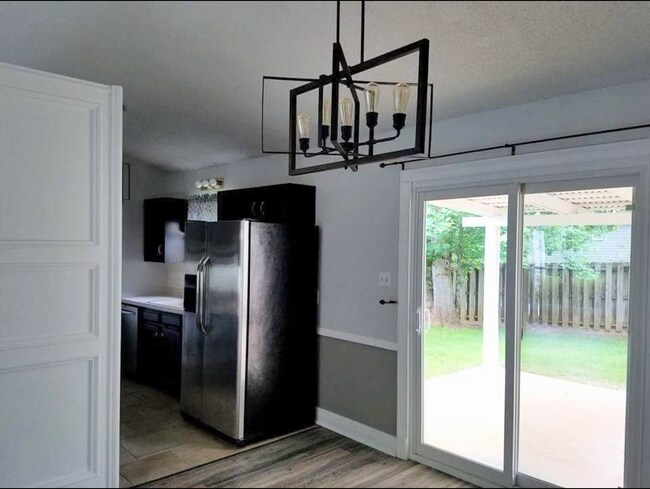 Building Photo - Knoxville 37934 - 3 bedroom, 2 bath home, ...