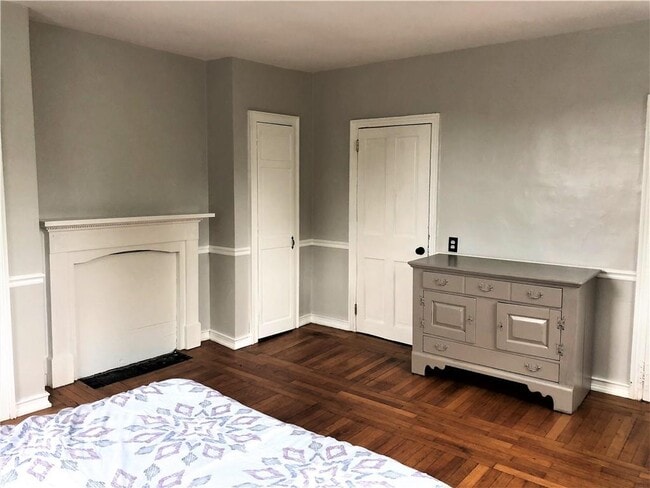 Building Photo - 283 Spring St