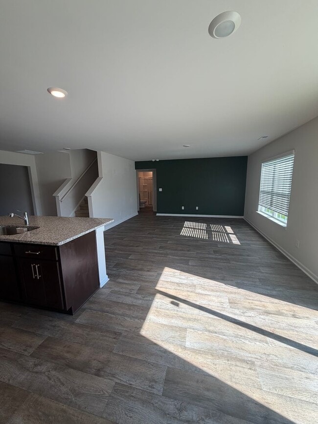 Building Photo - Spacious New Construction Home with 5 Bedrooms, 3 Full Baths