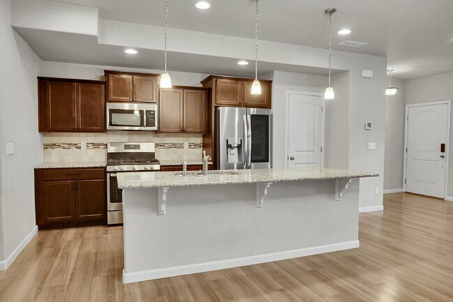 Building Photo - $2,195.00 - 3 Bedrooms, 2.5 Bathroom, Town...