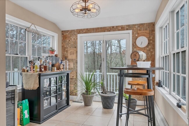 Building Photo - 113 Flat Rock Rd