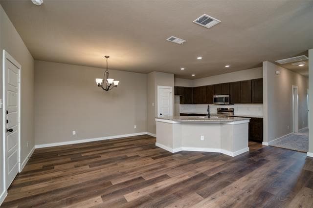 Building Photo - 708 Harvest Moon Dr