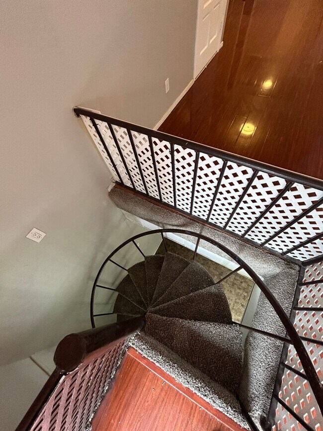 Building Photo - Experience the ultimate comfort of living ...