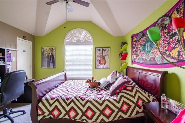 Building Photo - Beautiful Frisco ISD (FISD) home in a Five...