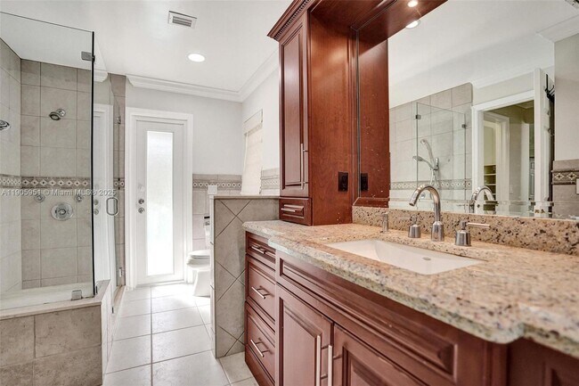 Building Photo - 3801 NW 27th Ave