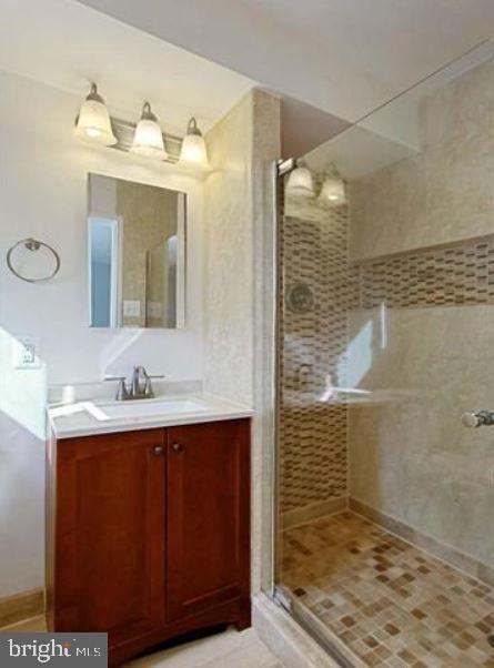 Building Photo - 4114 Davis Pl NW