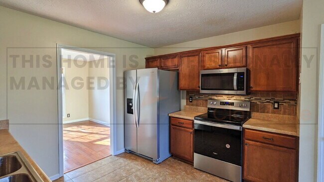Building Photo - 3012 Outfitters Dr