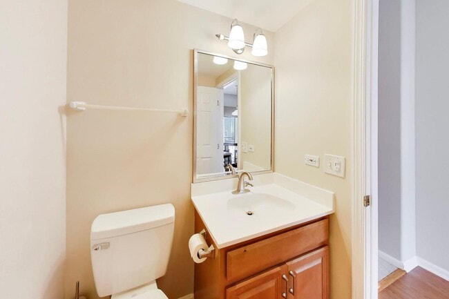 Building Photo - 3357 Ravinia Cir