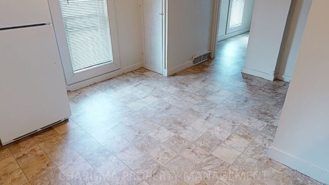 Building Photo - COZY STUDIO LOCATED DOWNTOWN SIOUX FALLS!