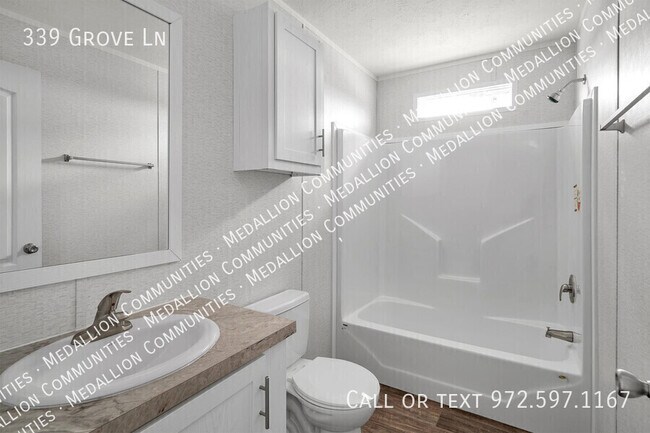 Building Photo - 339 Grove Ln