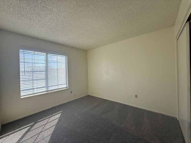 Building Photo - Available Now! Lancaster 4 Bed + 3 Bath