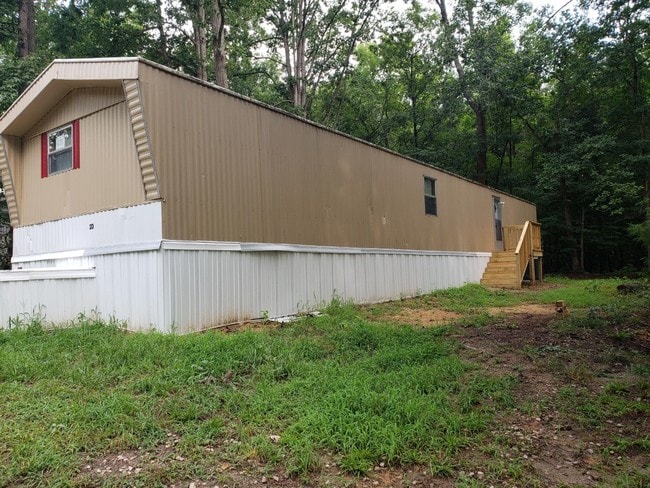 Building Photo - 15-20 K and M Way
