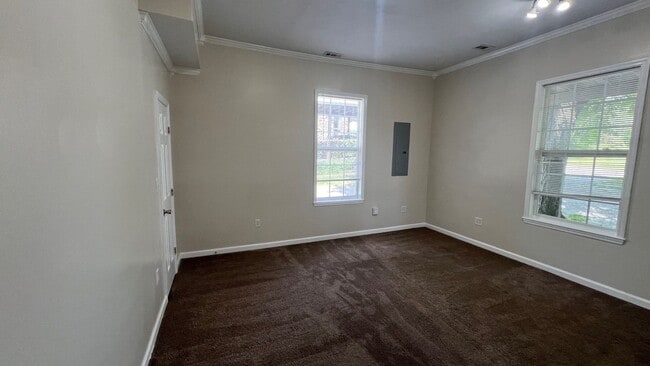 Building Photo - Charming home near downtown Columbia