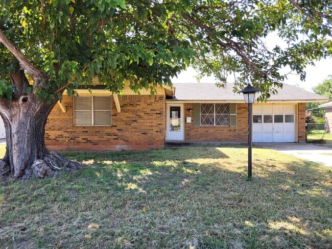 Primary Photo - 4606 Tammy Dr