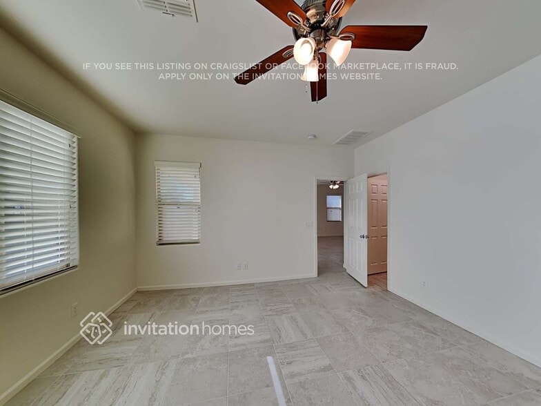 Building Photo - 26126 N 121st Ave