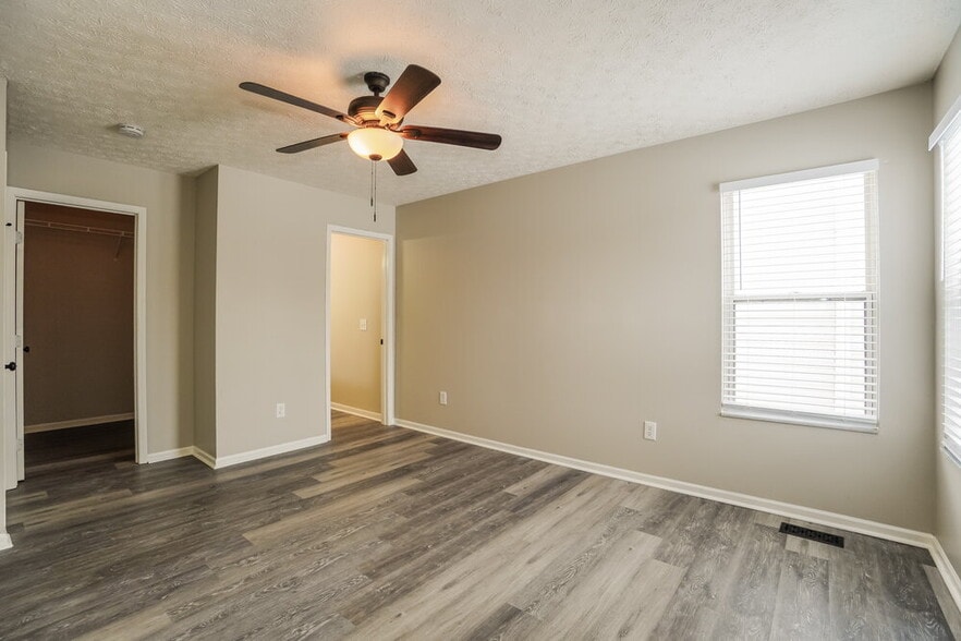 Building Photo - 742 Bouvier Ct