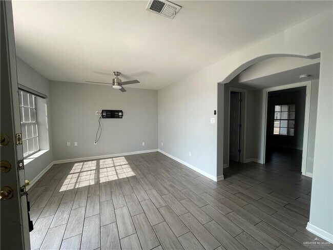 Building Photo - 522 Alton Blvd