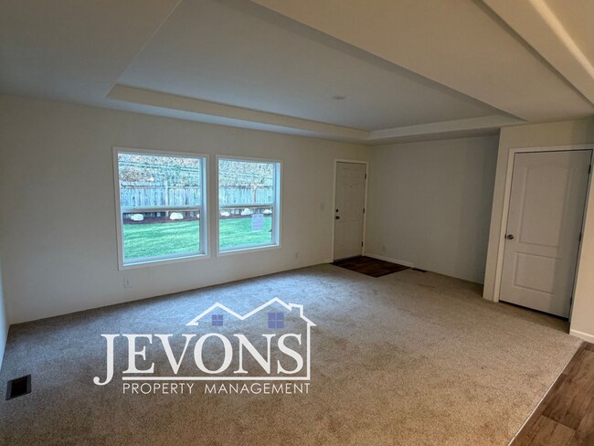 Building Photo - Charming Maple Valley Home on a Quiet Residential Street