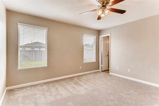 Building Photo - 113 Brooke St