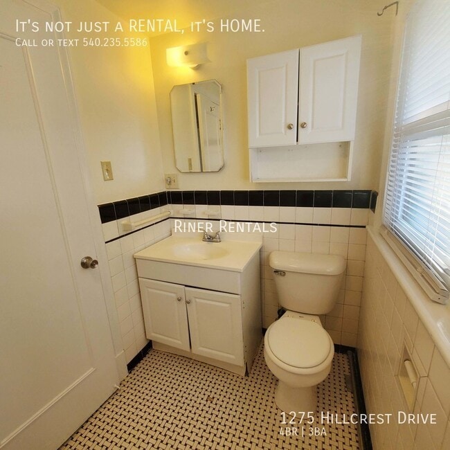 Building Photo - 1275 Hillcrest Dr