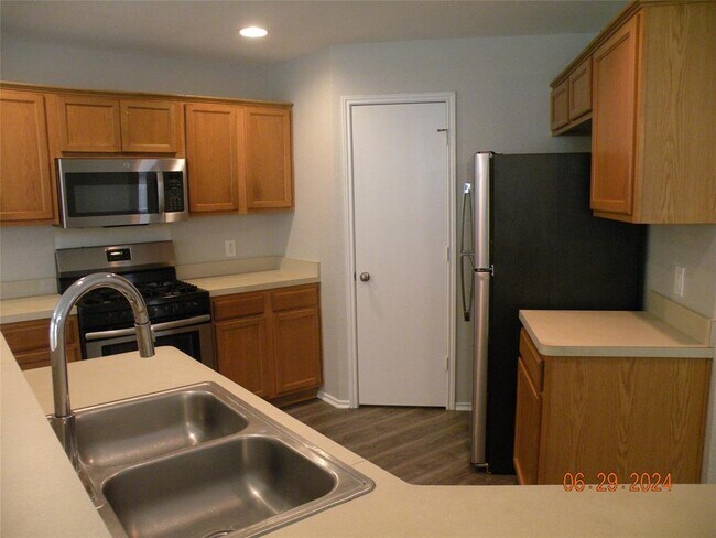 Building Photo - 3308 Etheredge Dr