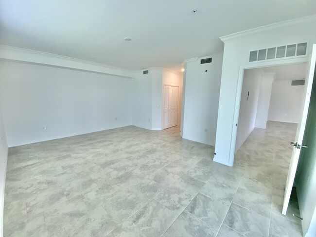 Building Photo - 6015 Ellerston Way