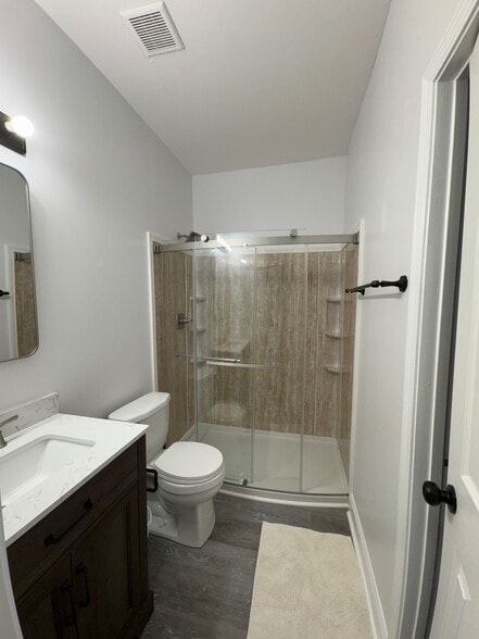Building Photo - Room in Townhome on Chupp Way Cir