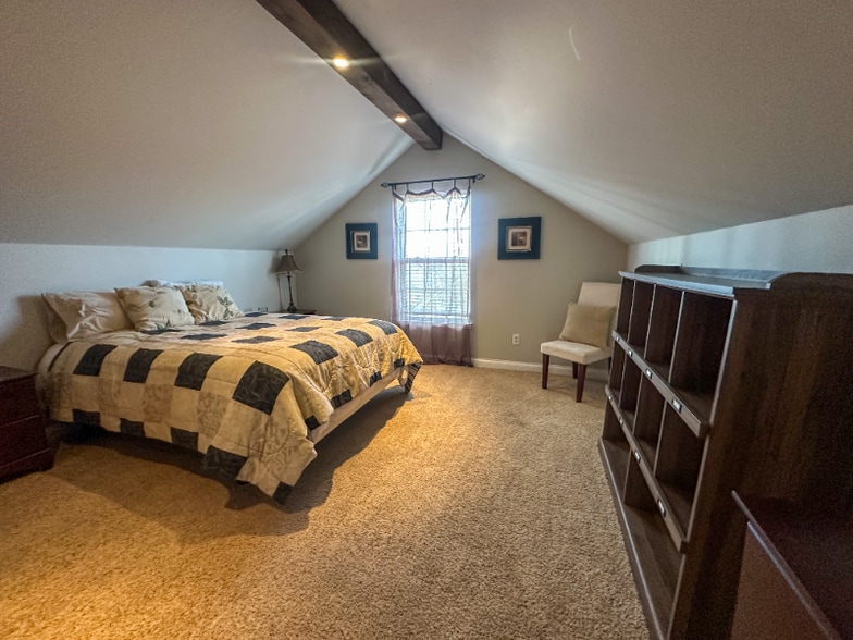 Building Photo - 288 38th Ave N