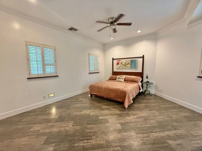 Building Photo - Partially Furnished 3 Bedroom / 2.5 Bathroom Custom Home in Sandhill Estates gated community!