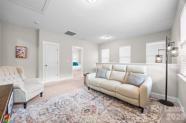 Building Photo - 522 Spring Landing Dr