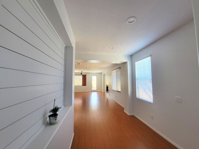 Building Photo - Gorgeous Single Story Home in Gated Community - Pool