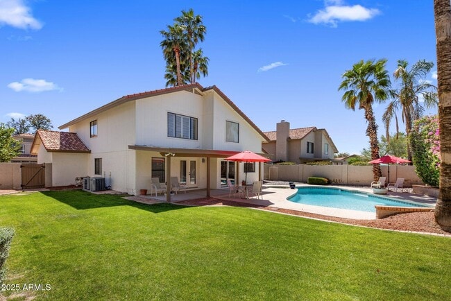 Building Photo - 9012 E Sutton Dr