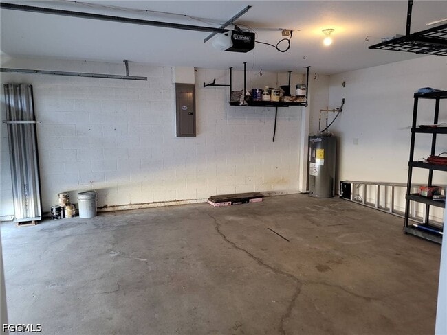 Building Photo - 1702 NE 33rd St