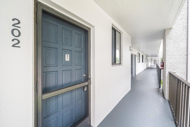 Building Photo - 4381 Trevi Ct