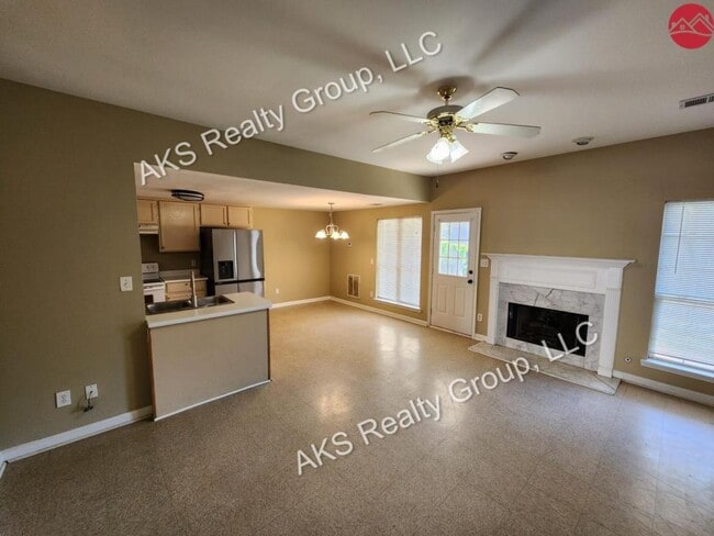 Building Photo - 124 Canyon Pl