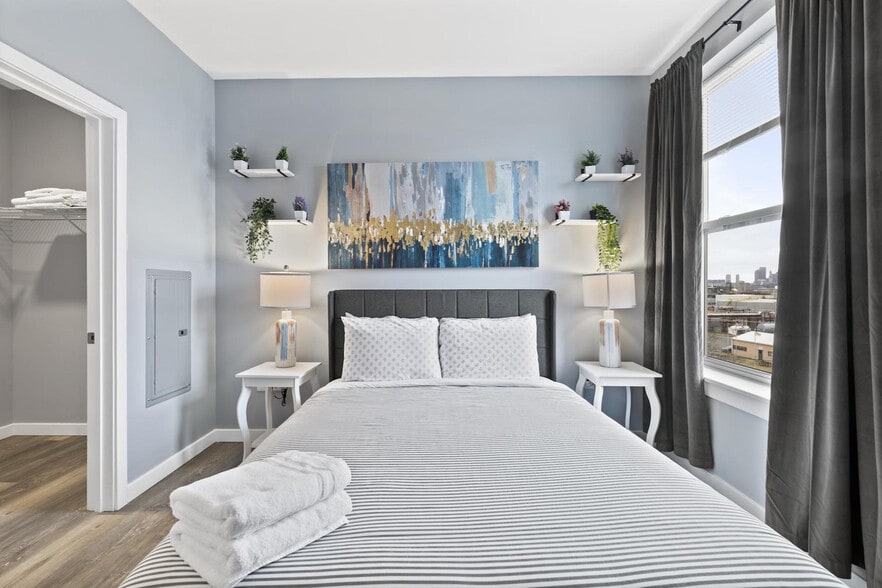 Building Photo - 95 Broadway