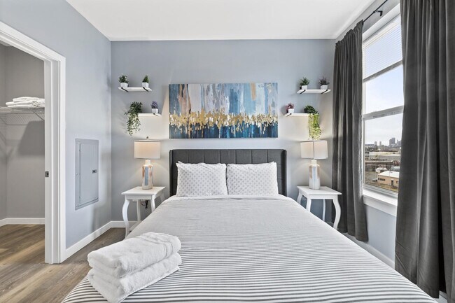 Building Photo - 95 Broadway-SI ID1240368P