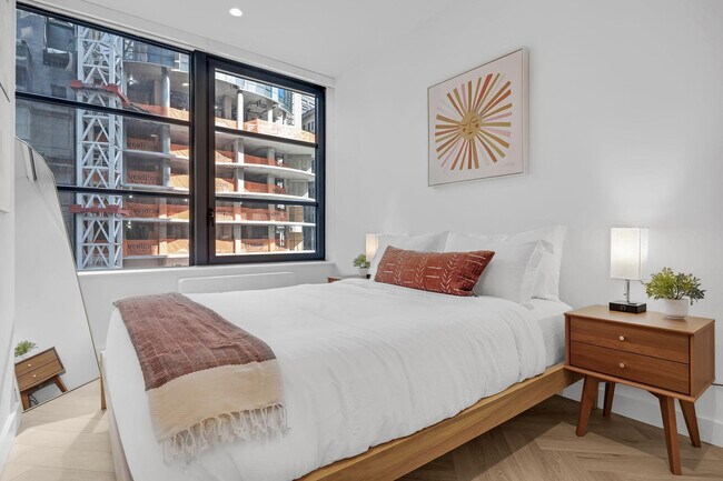 Building Photo - 980 6th Ave