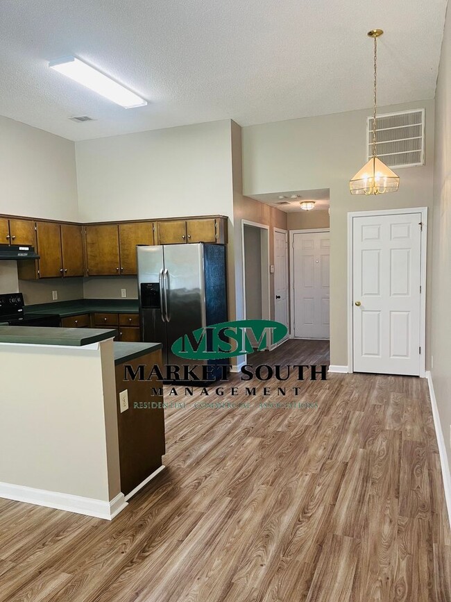 Building Photo - **COMING SOON!!** 4 Bedroom Beauty