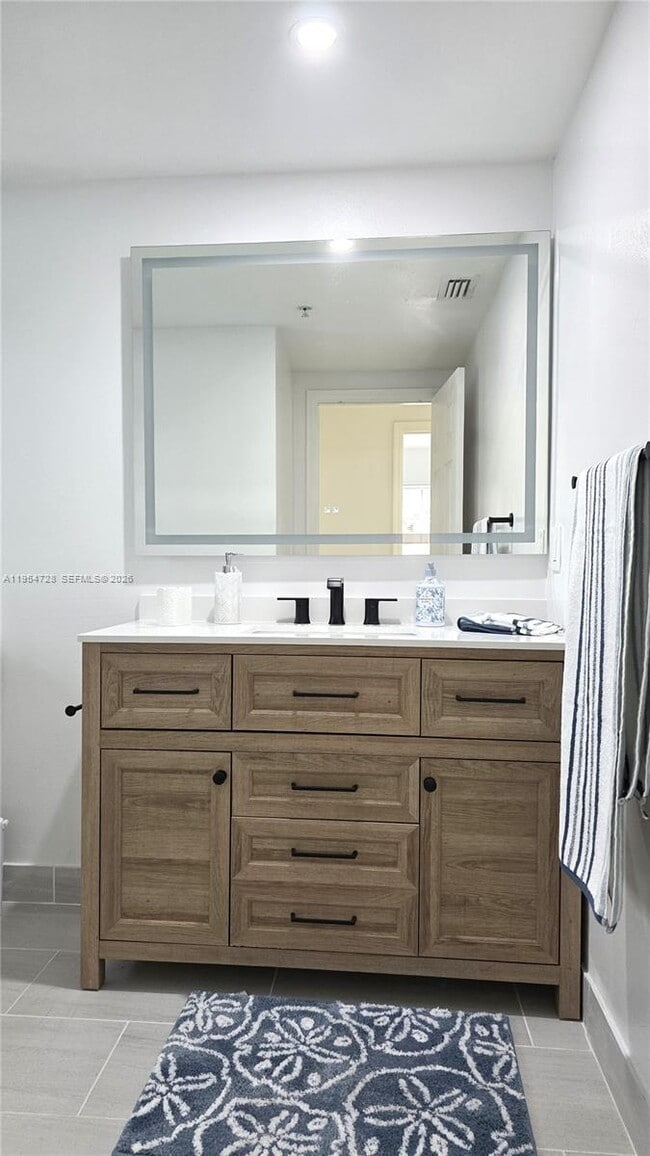 Building Photo - 2090 W Preserve Way