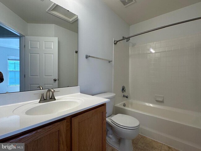 Building Photo - 25274 Gothic Square