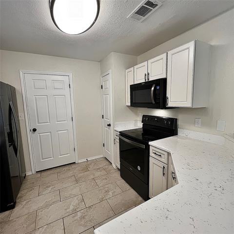 Building Photo - 4808 Waxwing Dr